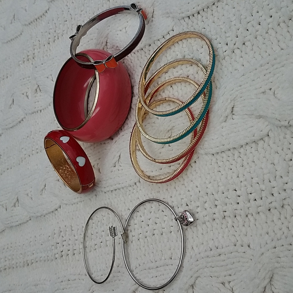 Set of colorful bangles